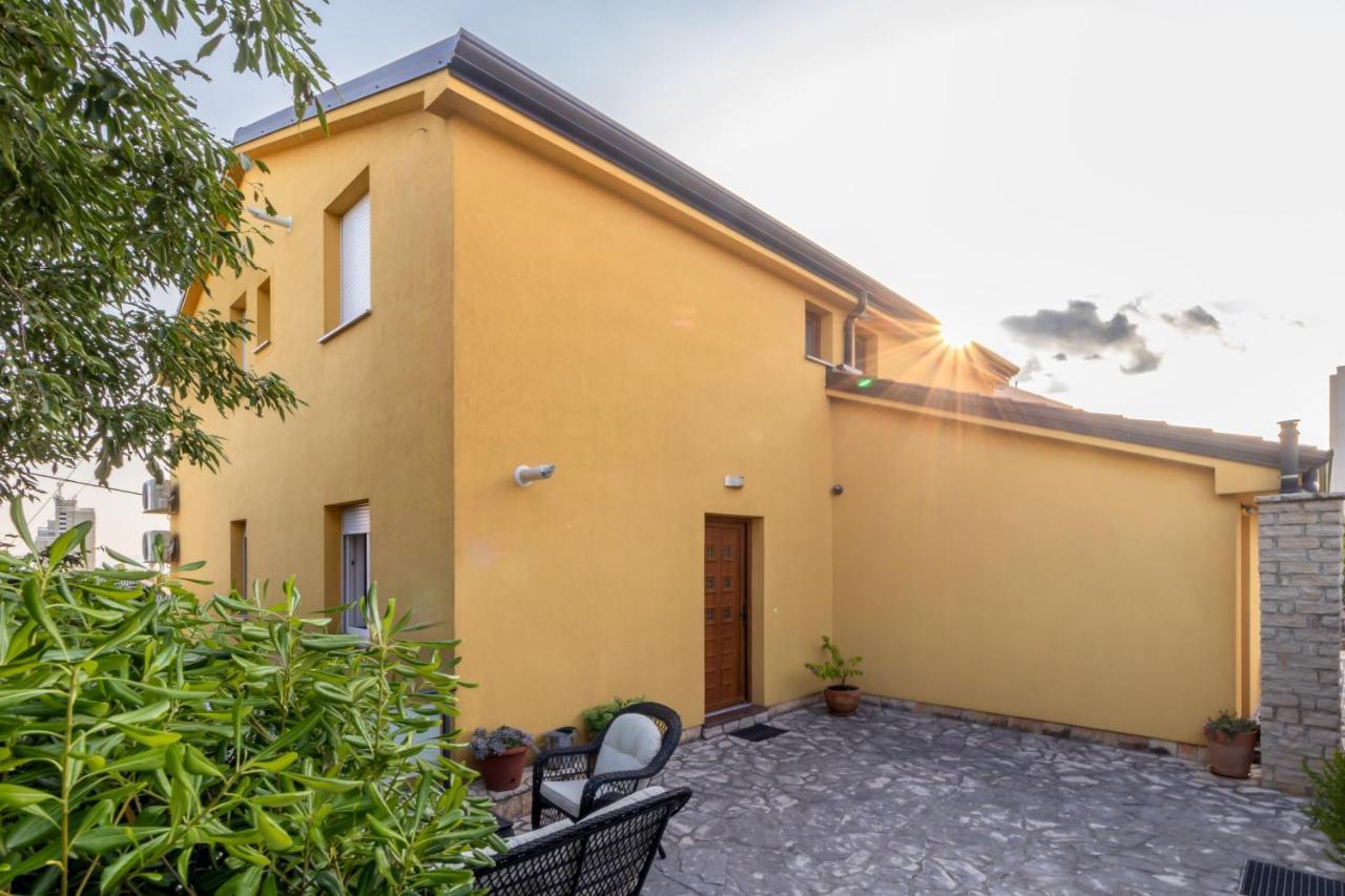 Adastra Apartments With Private Parking And Floor Heating Риека Экстерьер фото
