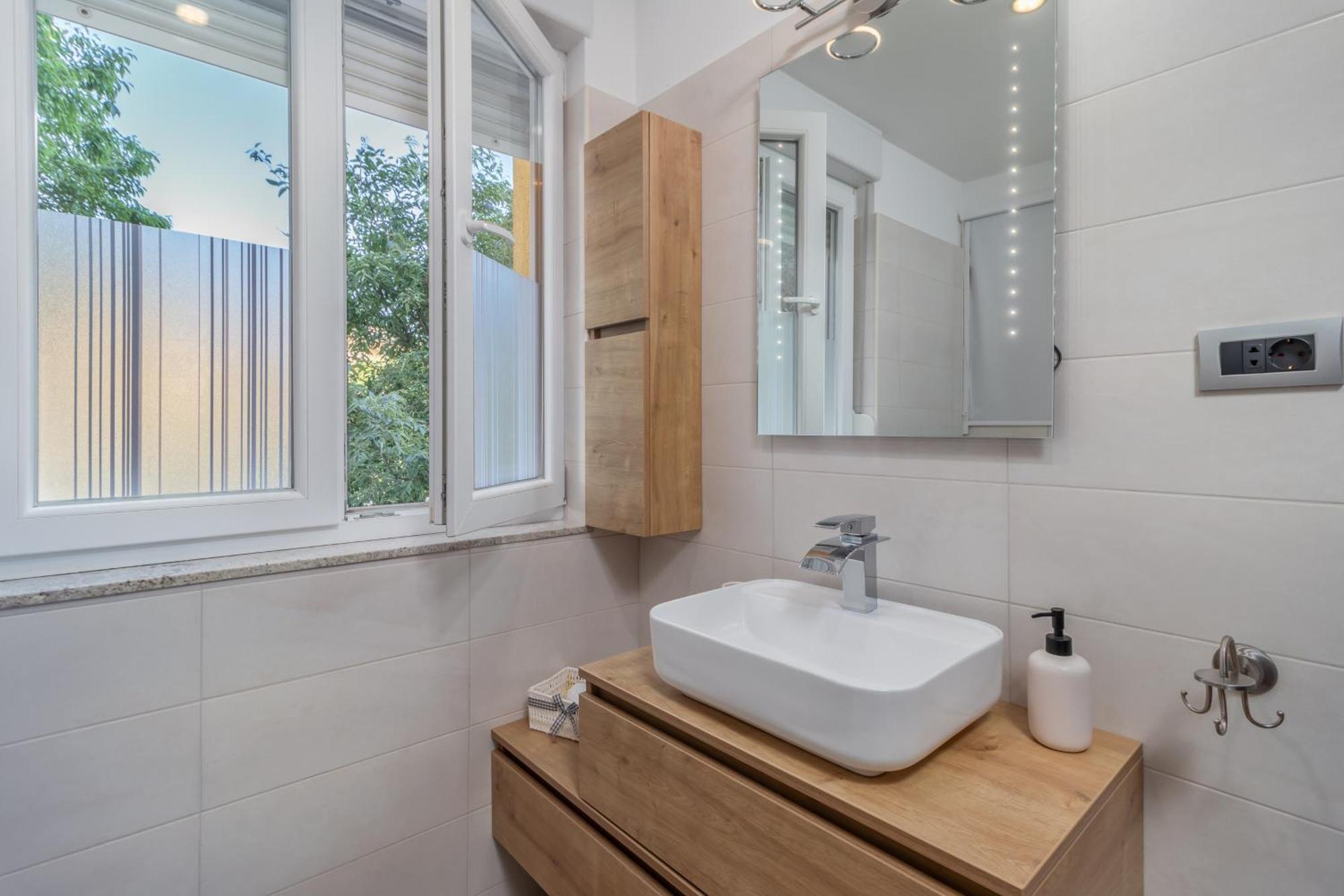 Adastra Apartments With Private Parking And Floor Heating Риека Экстерьер фото